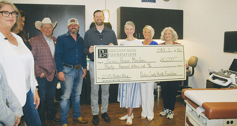 Grace House Ministries with check from PCHF